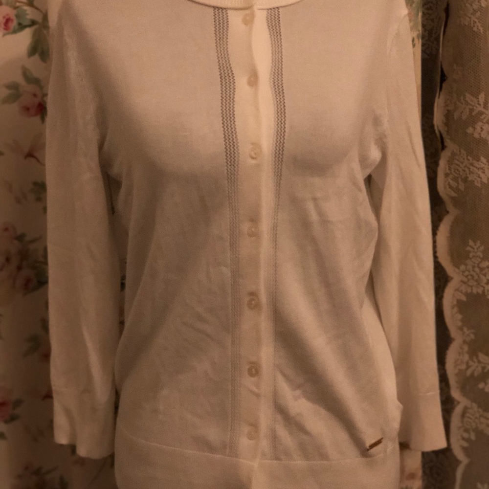 White Sweater - Picture 3 of 5